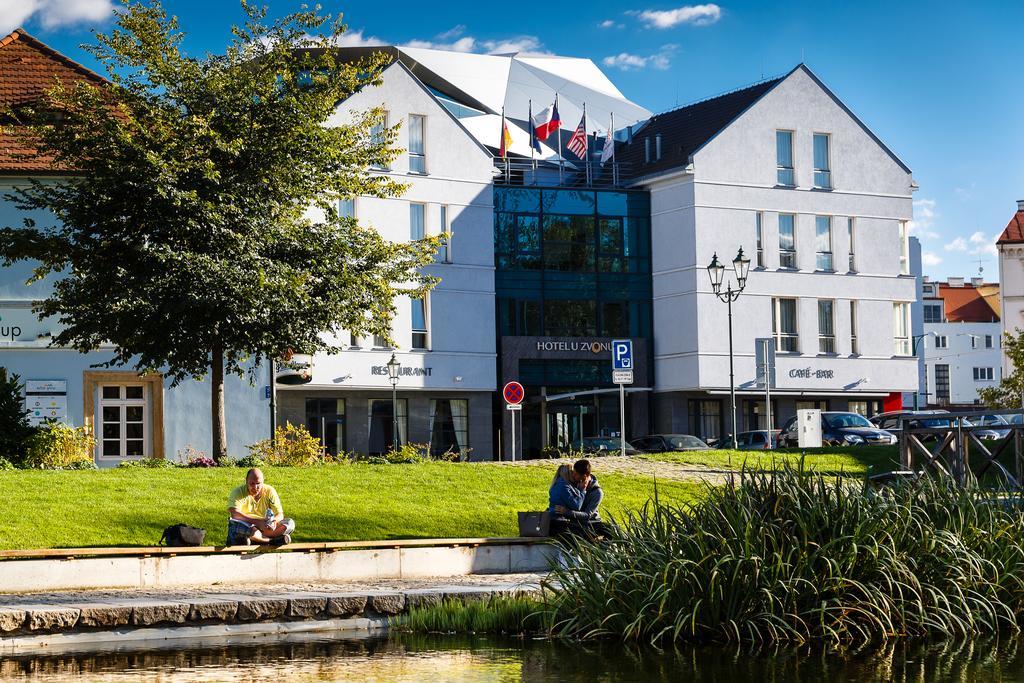 U Zvonu Hotel Plzen Exterior photo
